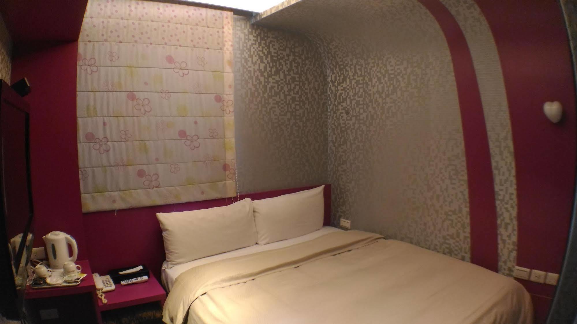 Lio Hotel - Ximending Taipei Exterior photo